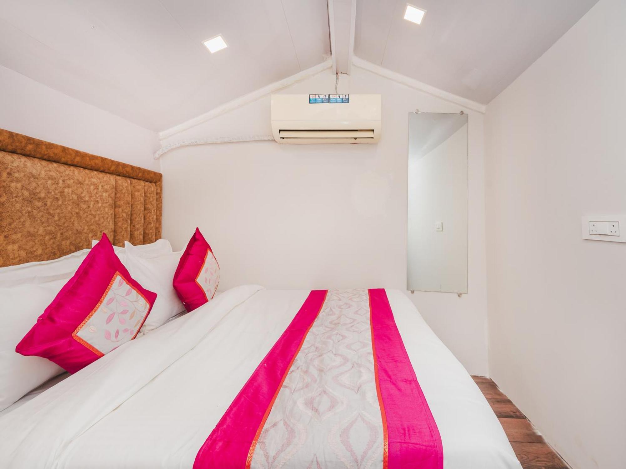 New Dormitory Afra ムンバイ エクステリア 写真