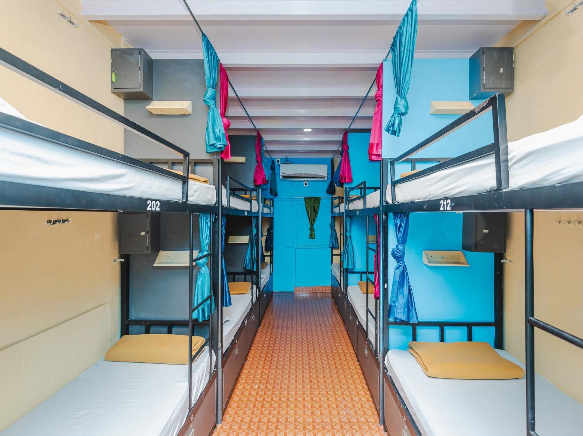 New Dormitory Afra ムンバイ エクステリア 写真